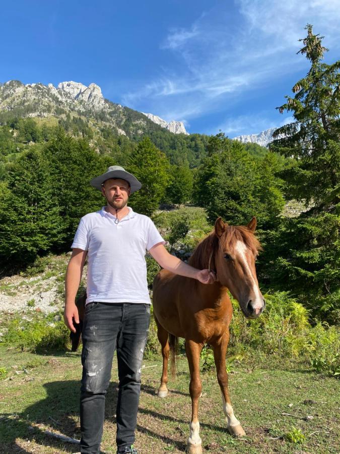 Guesthouse Skender Selimaj Валбона Екстериор снимка